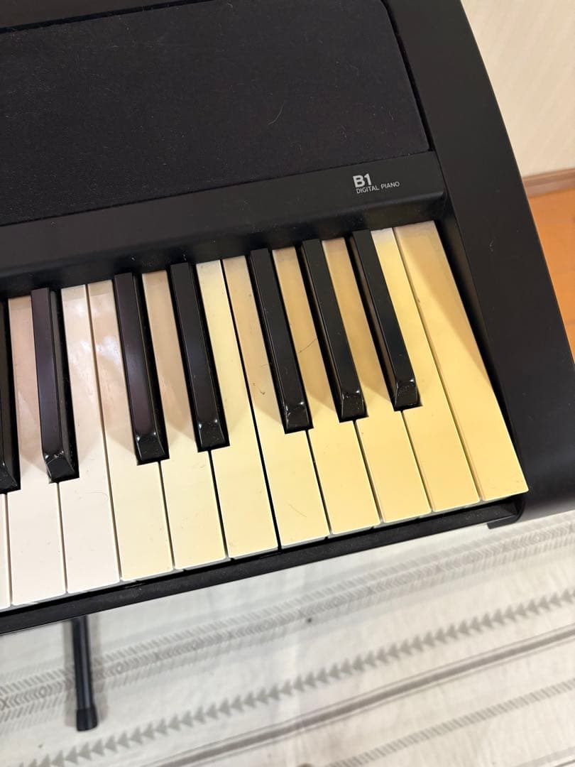 電子ピアノ　若干難あり　KORG