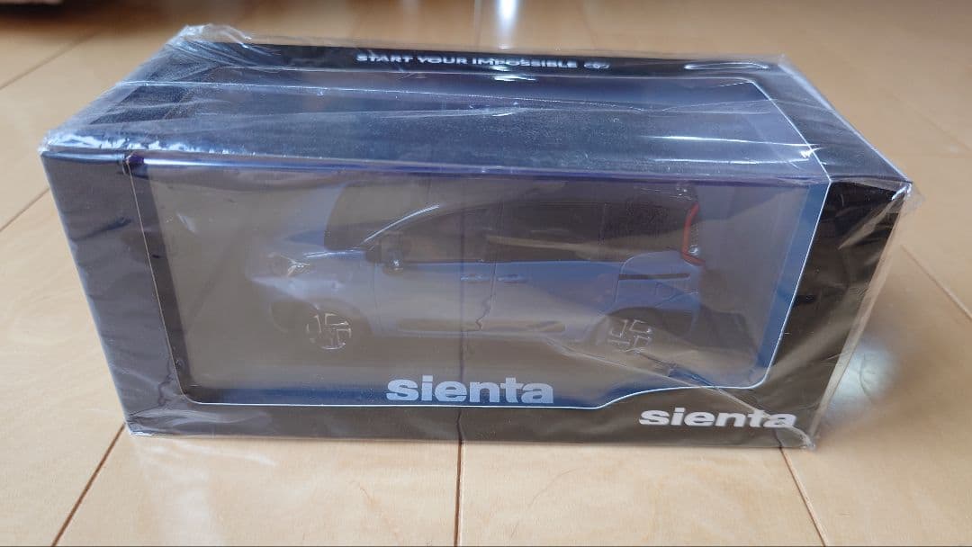 トヨタ シエンタ カラーサンプル ダークグレー×グレイッシュブルー