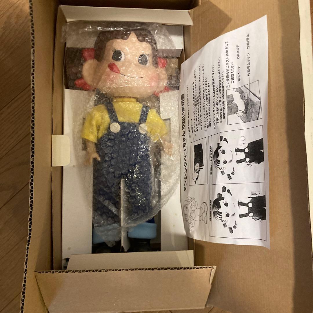 不二家　ダンシングペコちゃん　人形　ジーンズ　未使用