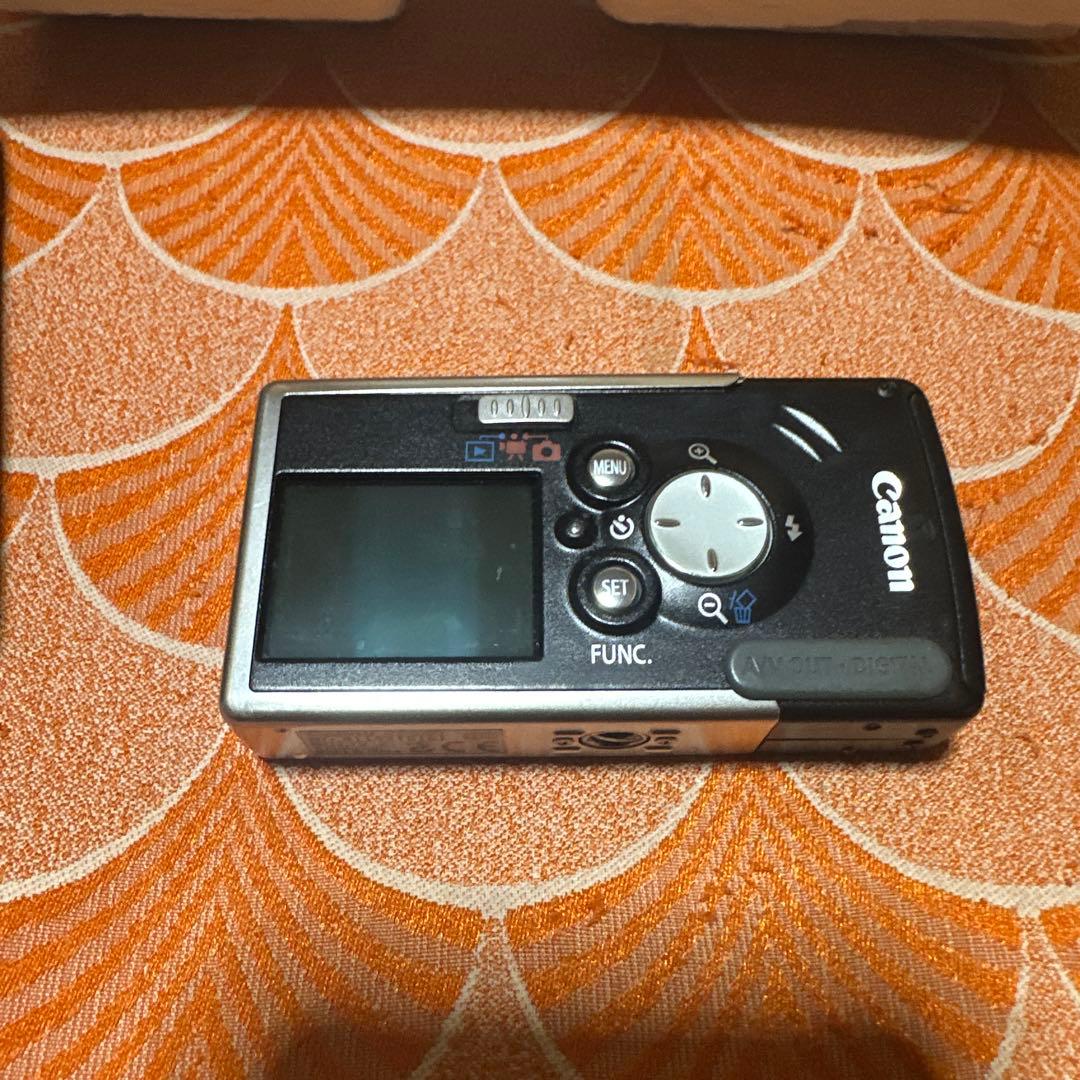 入手困難品　IXY digital 30周年　モデル　化粧ケース　当時品