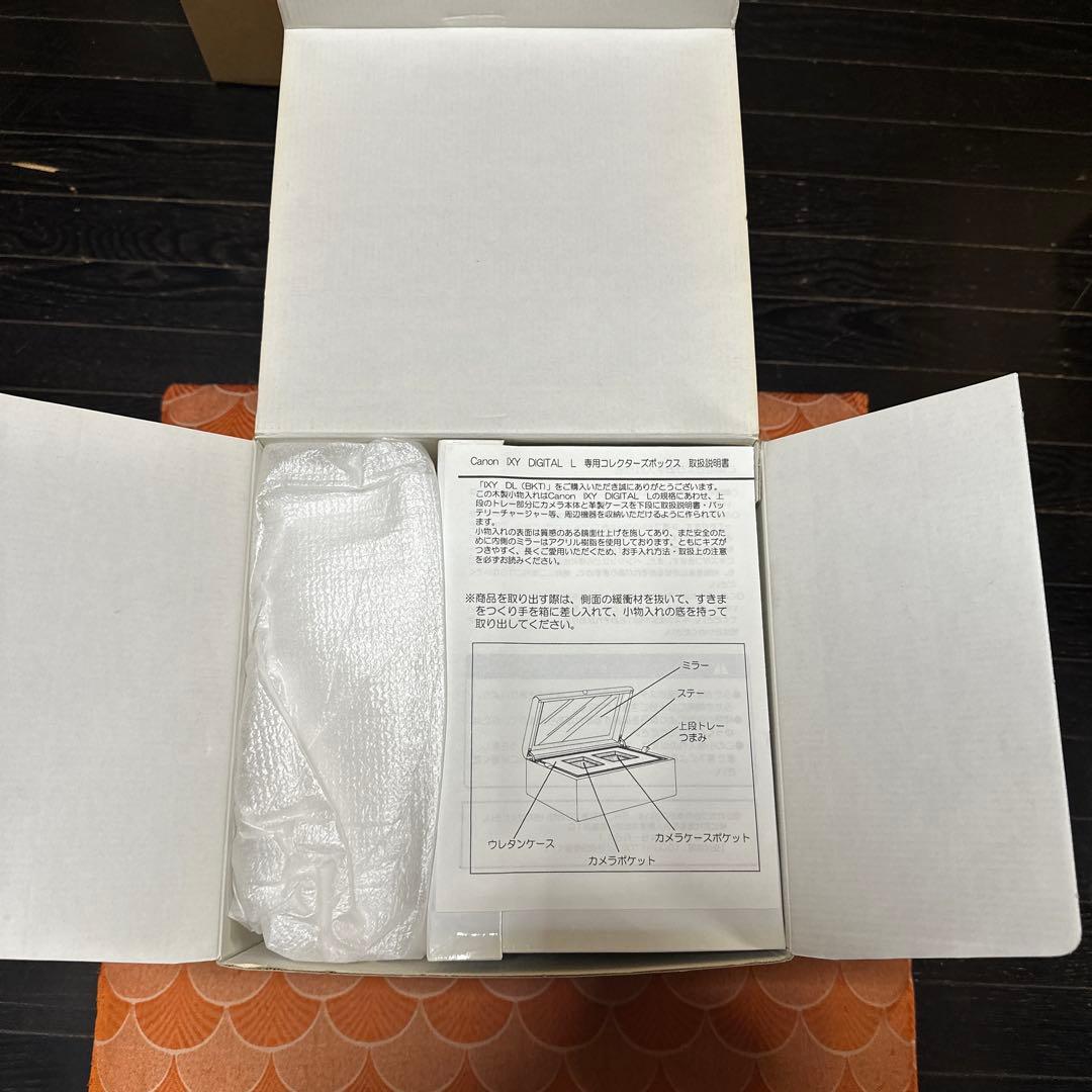 入手困難品　IXY digital 30周年　モデル　化粧ケース　当時品