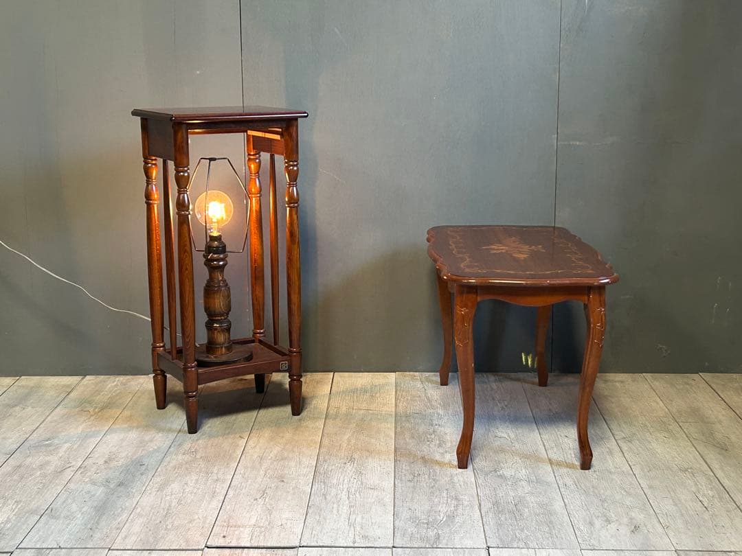 イタリア製　輸入家具　猫脚　象嵌　サイドテーブル　センターテーブル