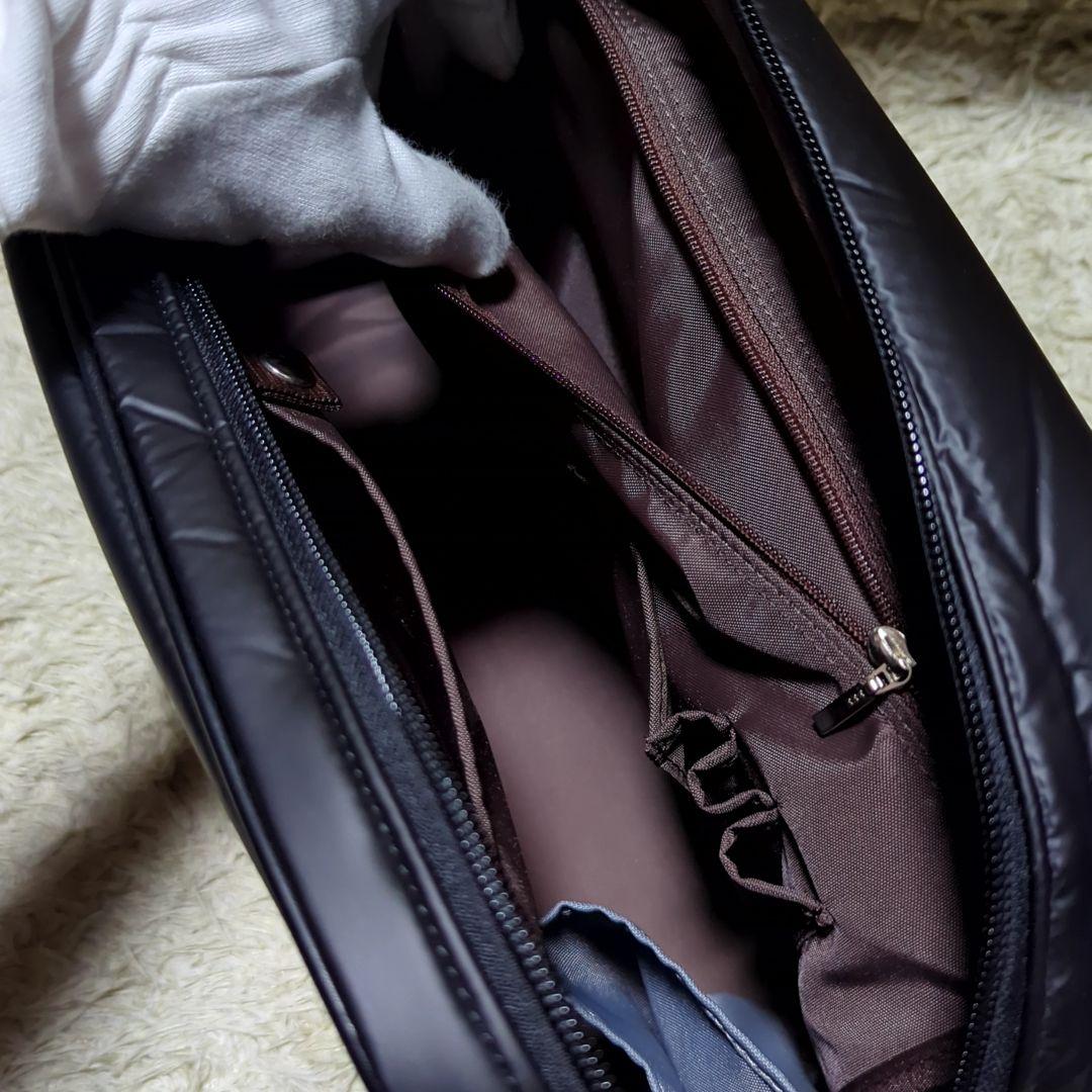 新品Lagasha ナイロン　PUコーティング　牛革　ショルダー　ハンド　バッグ