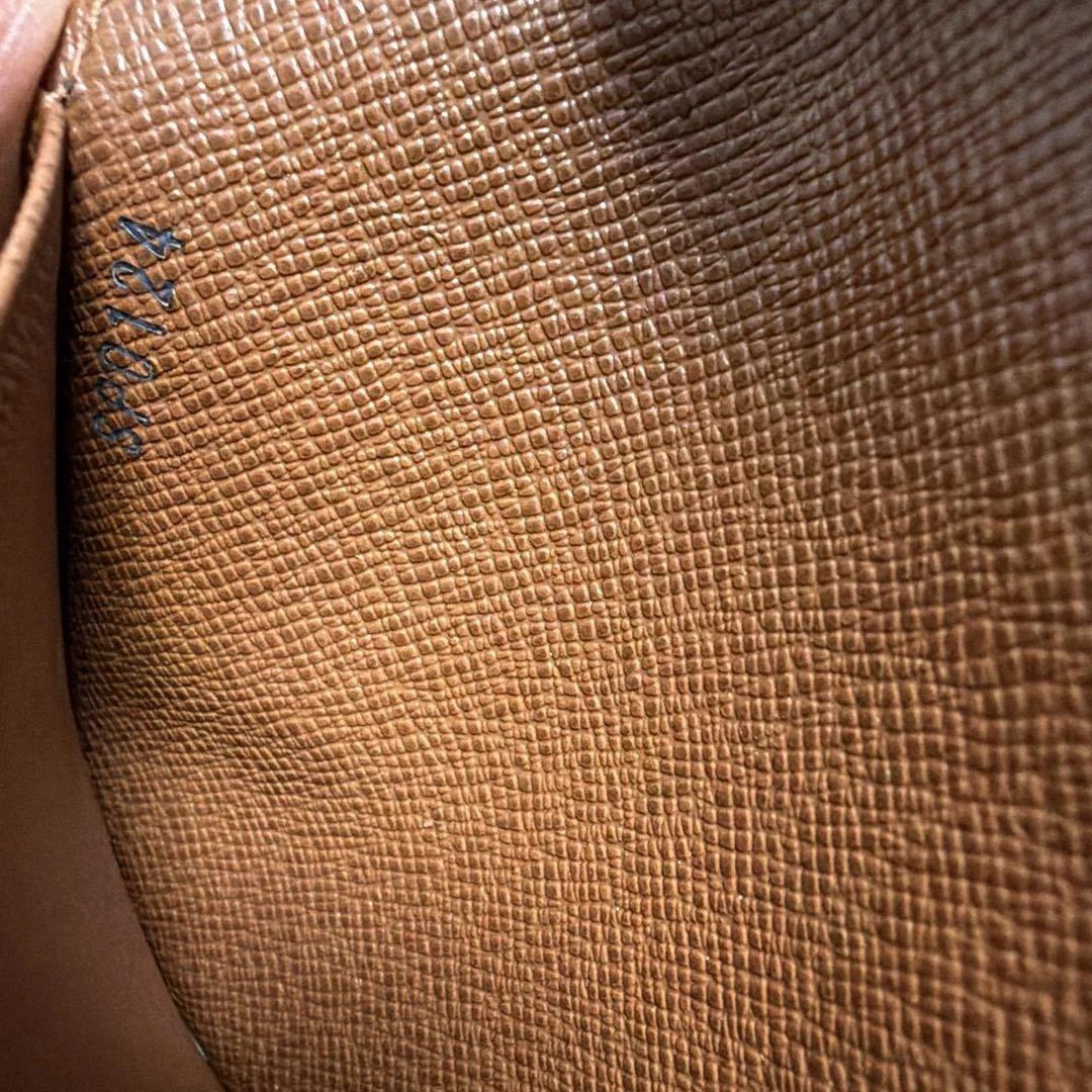 ルイヴィトン　パスポートケース