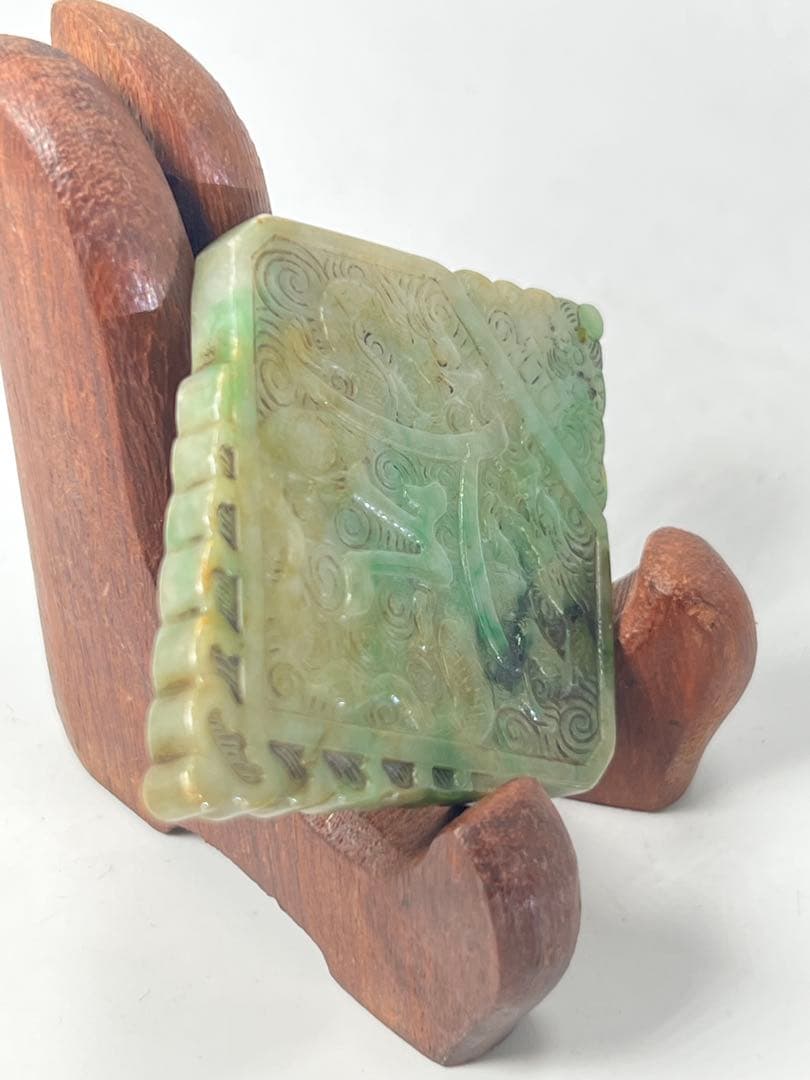 極上 本翡翠 重さ：38g BL2--040