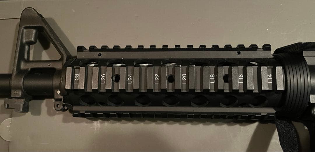 東京マルイ SOPMOD M4 バッテリー、充電器、ケース、サイレンサー、etc