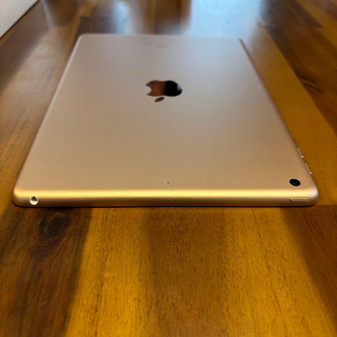 iPad 第6世代 Wifiモデル 32GB ゴールド