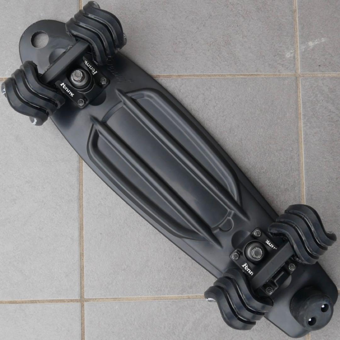 極美品 フルカスタム ペニー22インチ ブラックアウト シャークウィール72mm