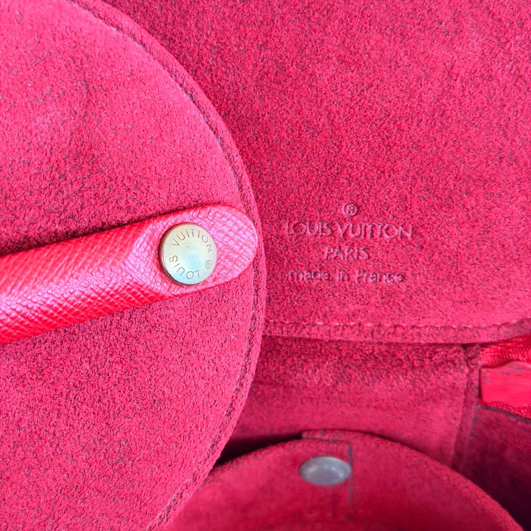 ルイヴィトン LV ジュエリーケース アクセサリーケース ポーチ エピ レッド