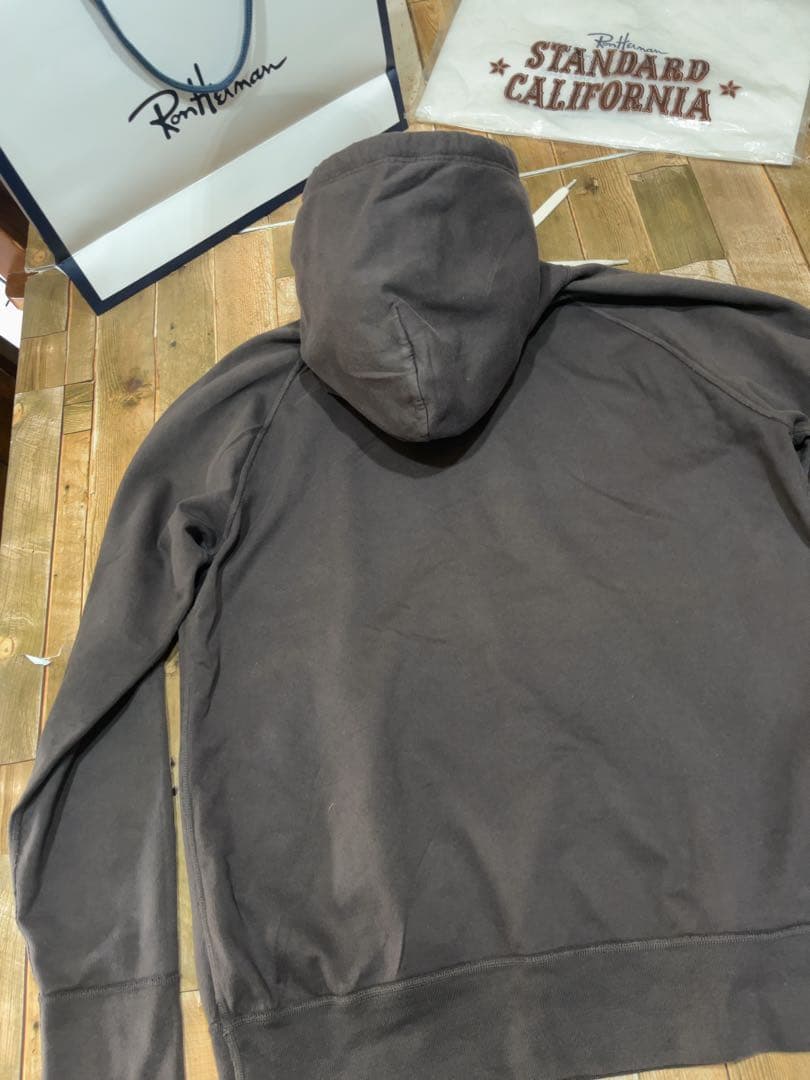 【STANDARD CALIFORNIA】スタンダードカリフォルニア フーディM