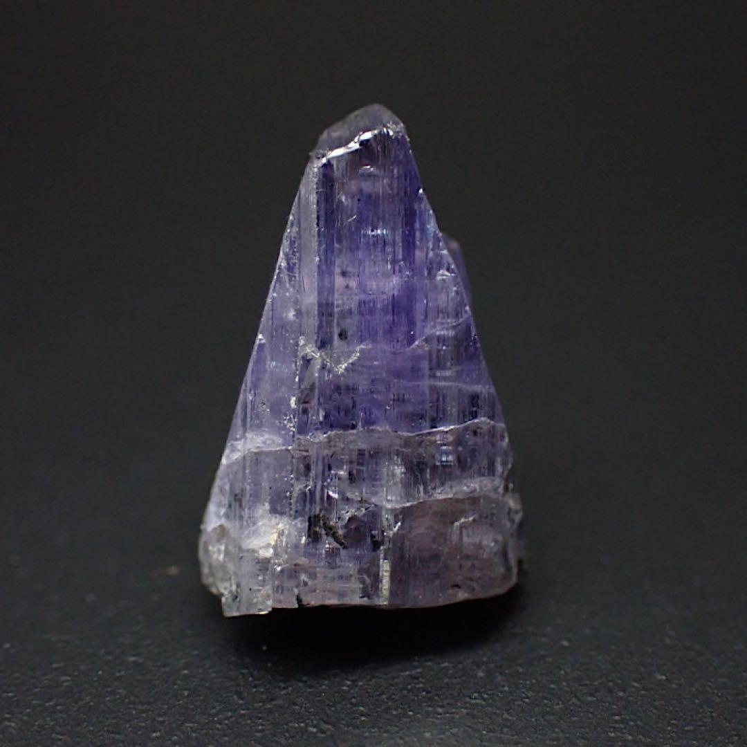 【タンザニア/メレラニ産】タンザナイト結晶