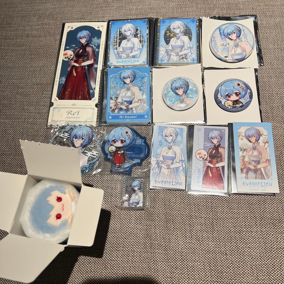 エヴァ 中国限定 ポップアップ 缶バッジ アクリルカード レイ セット売り