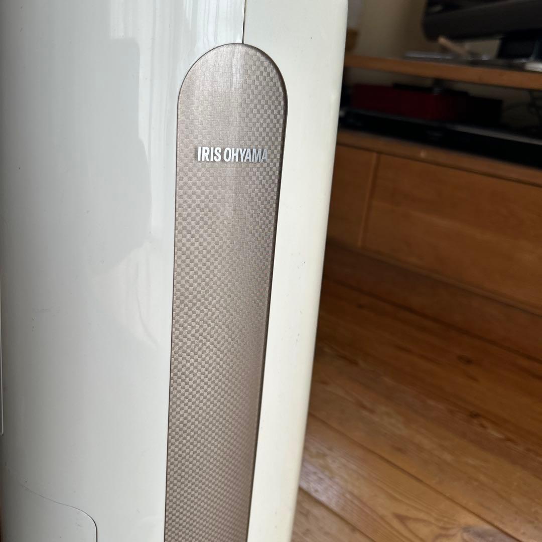 ホワイト 除湿機 デジタル操作　動作確認済