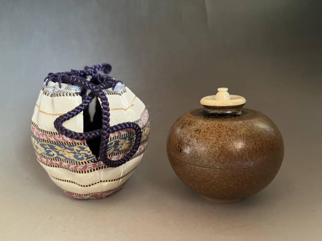 茶入れ■文琳型 糸切り高台 仕覆 桐共箱付 茶壷 お茶道具 骨董品 上物■