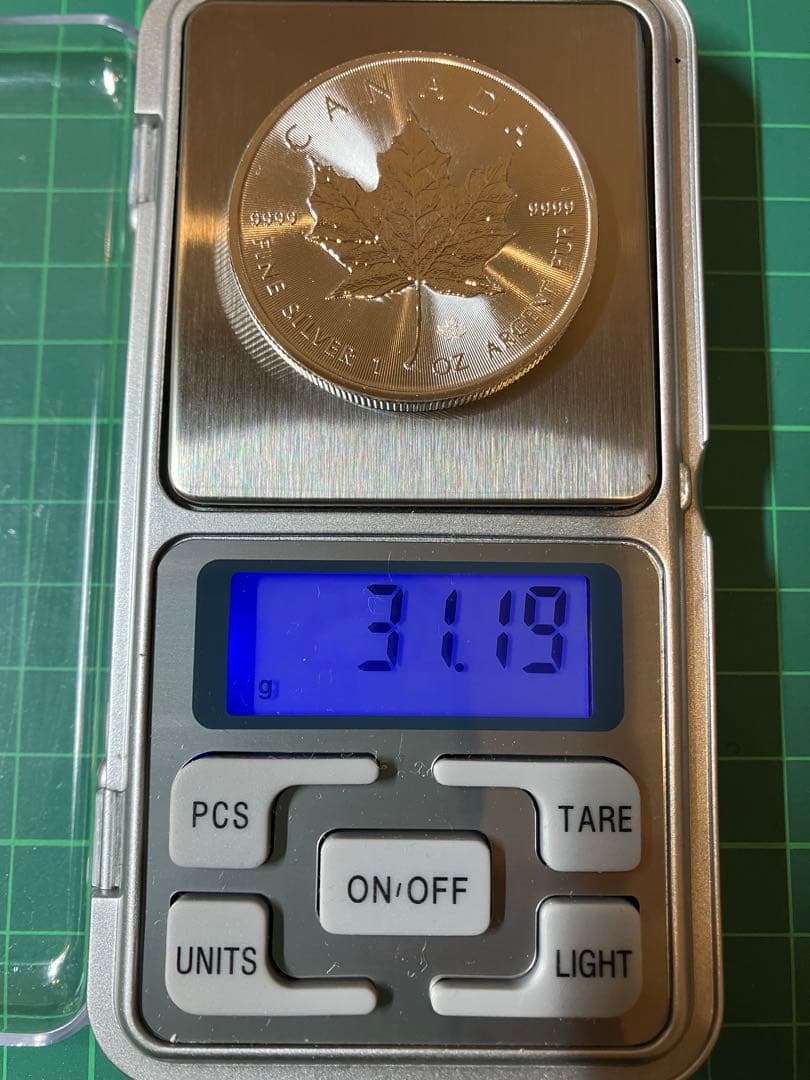 カナダ・メープルリーフ銀貨 1オンス 5ドル 2021年