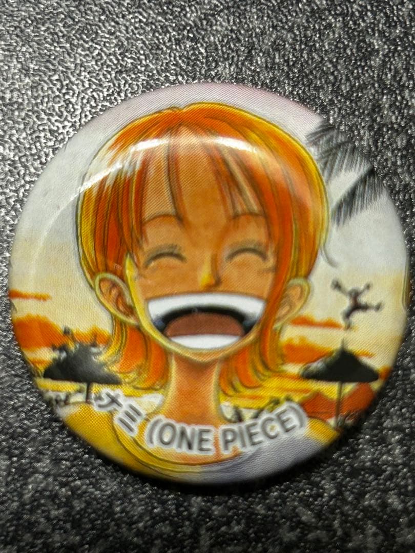 ONE PIECE/ワンピース 限定缶バッジ4点セット