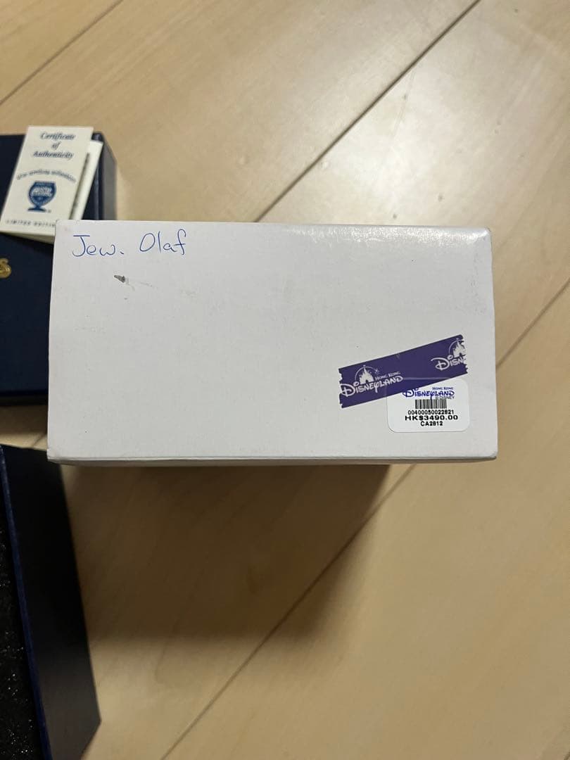 新品　スワロフスキー　オラフ　フィギュア