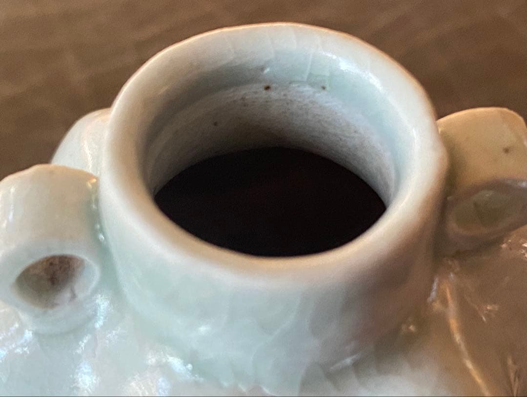 ミニ青白磁　鑑賞台付 ・ヴィンテージ　レア 一輪挿し・ミニ観葉植物　台湾茶器