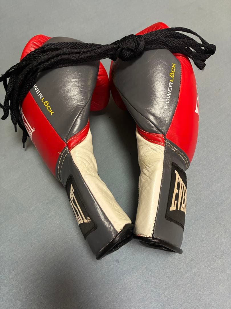 週末限定値下げ！EVERLAST POWERLOCK ボクシンググローブ16oz