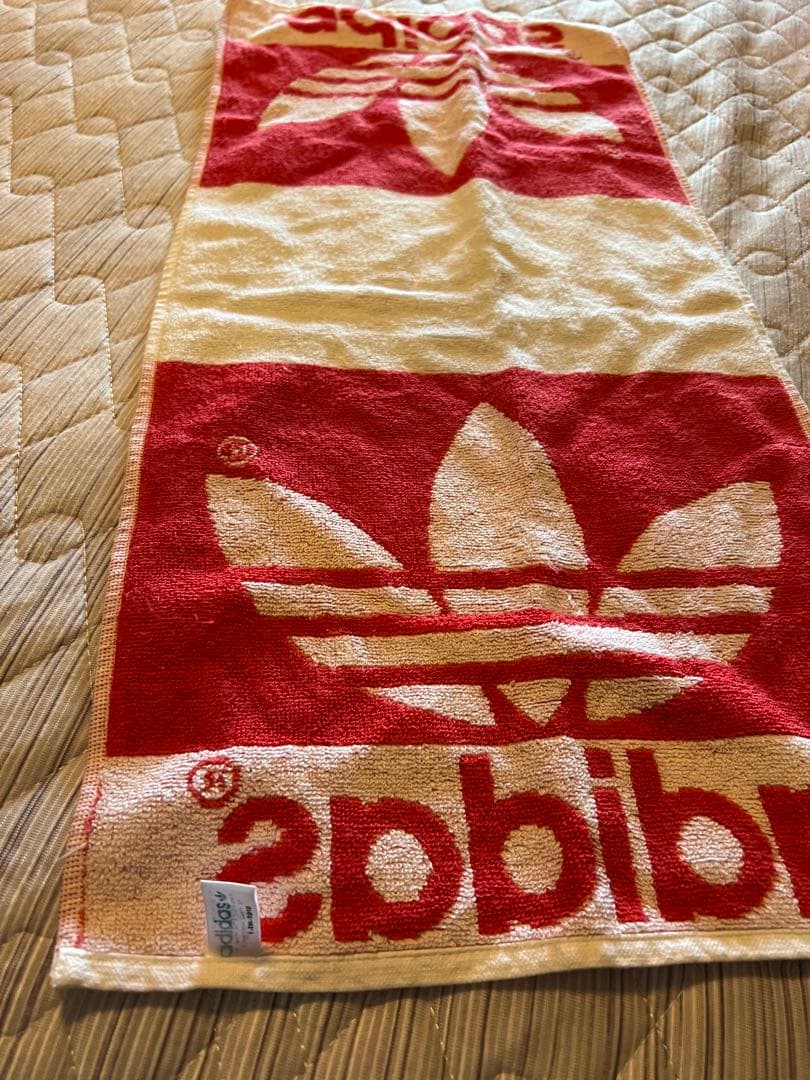 adidas トレフォイルロゴ フェイスタオル