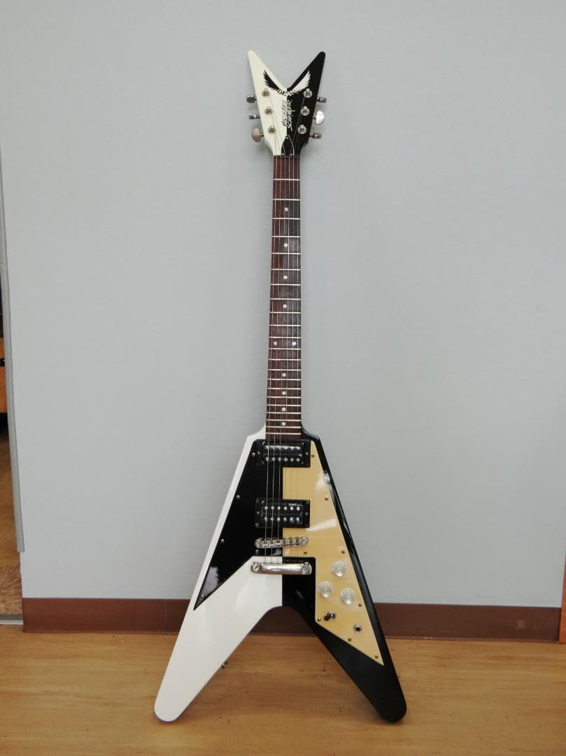 ギター Dean Michael Schenker Signature Retro