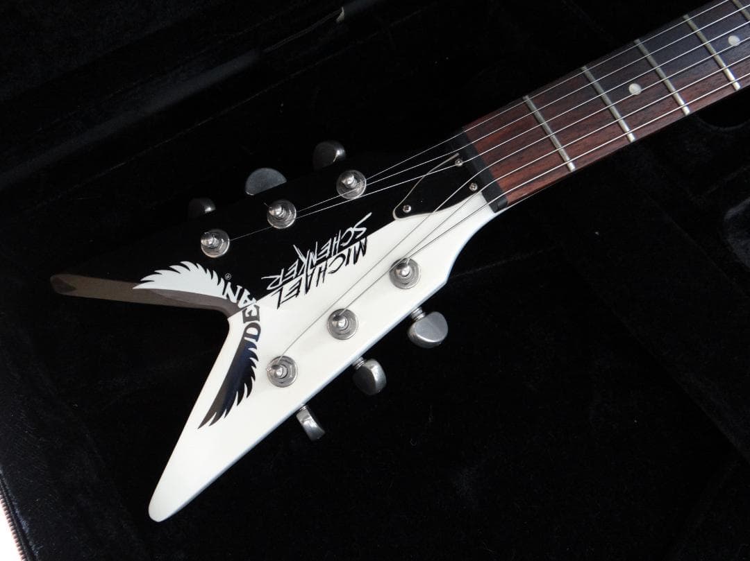 ギター Dean Michael Schenker Signature Retro