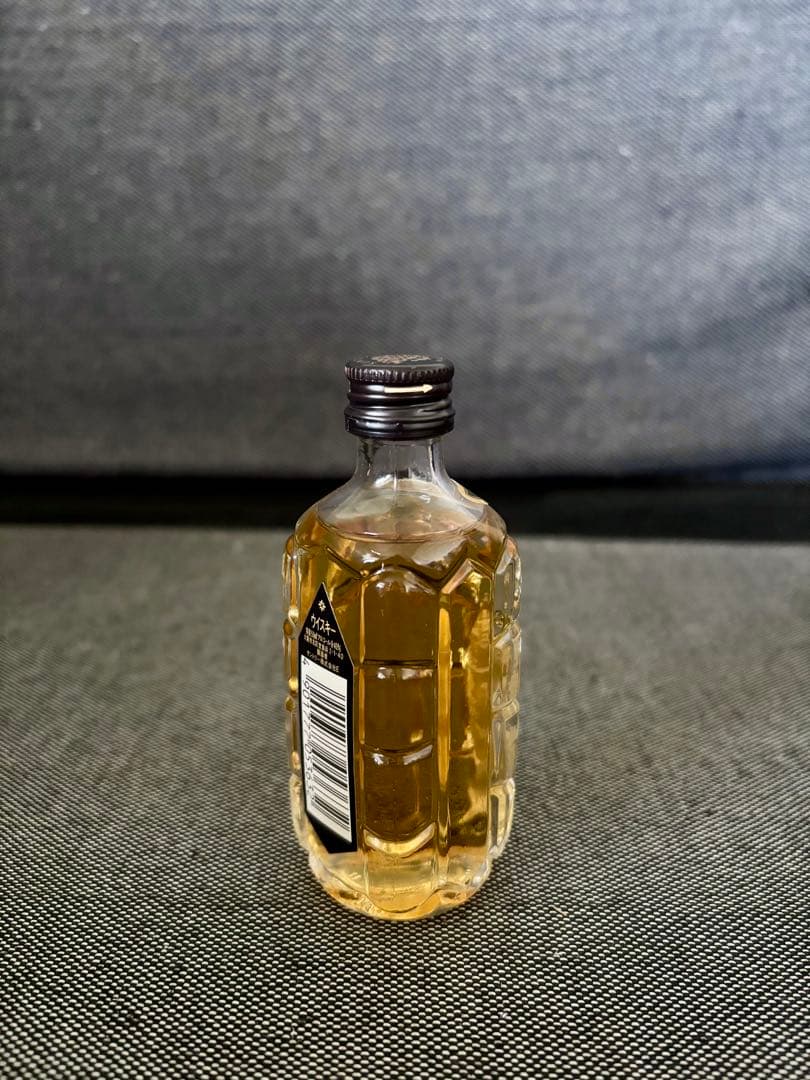 サントリー　角瓶　黒角　味わい旨口　ミニボトル　未開封　ウイスキー古酒