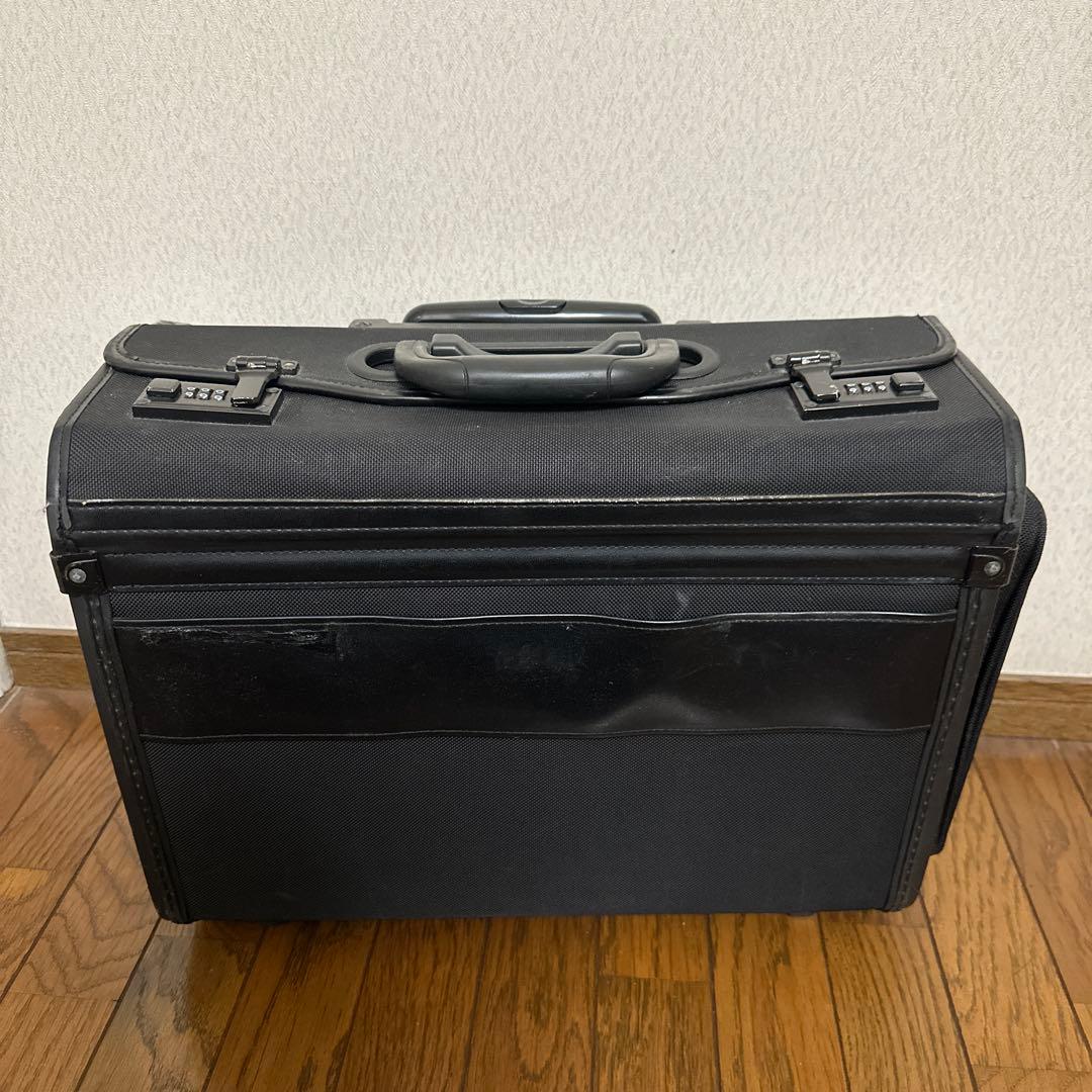 パイロットバック