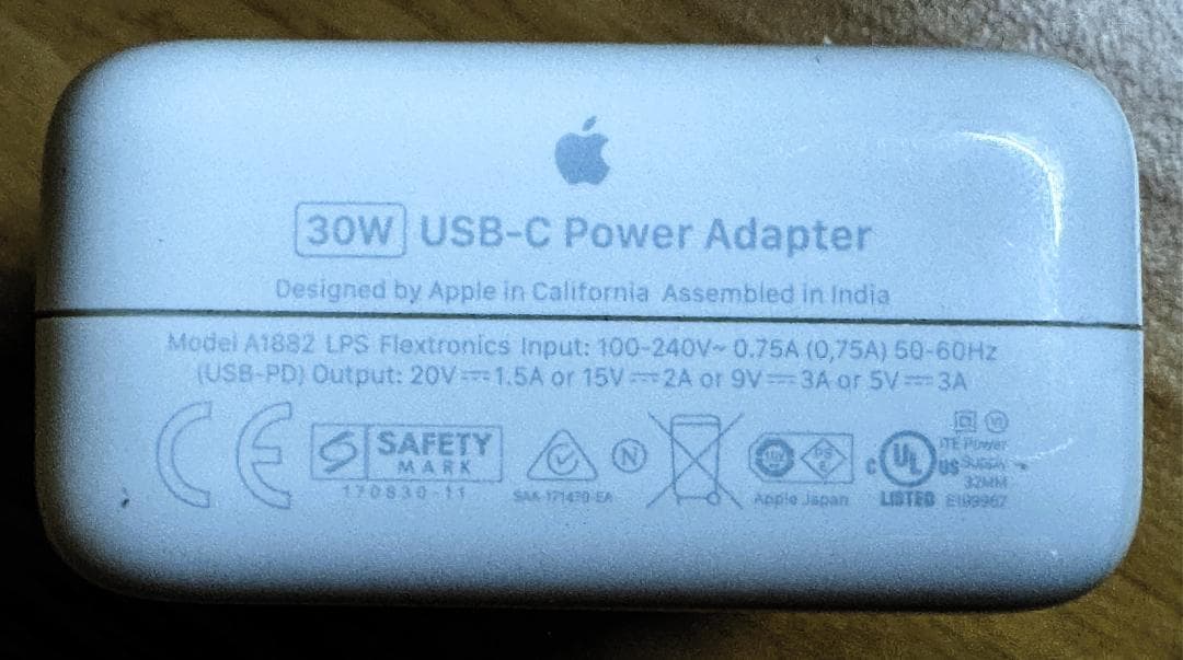 MacBook Air 2018 i5 8GB 256GB A1932 シルバー