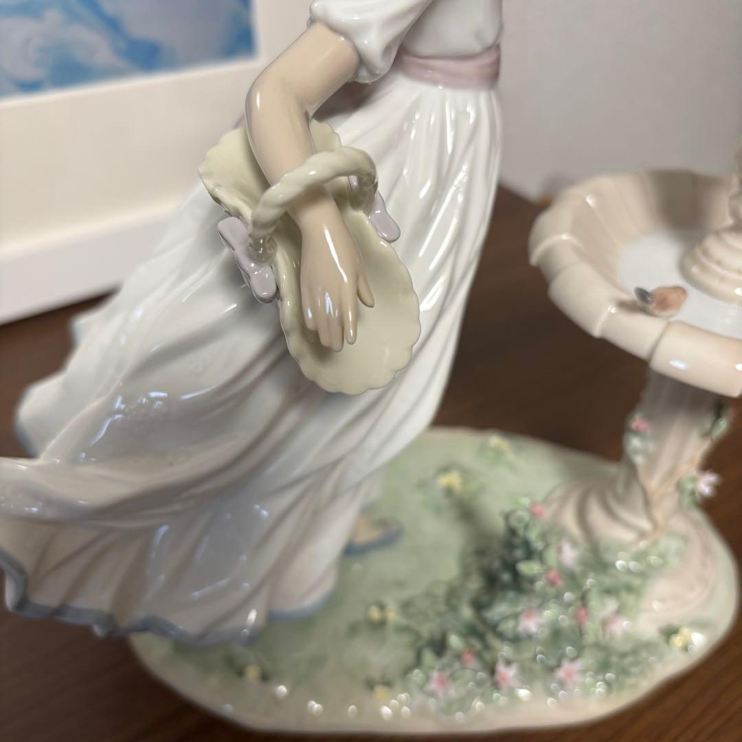 【美品】リヤドロ　春を告げる小鳥たち