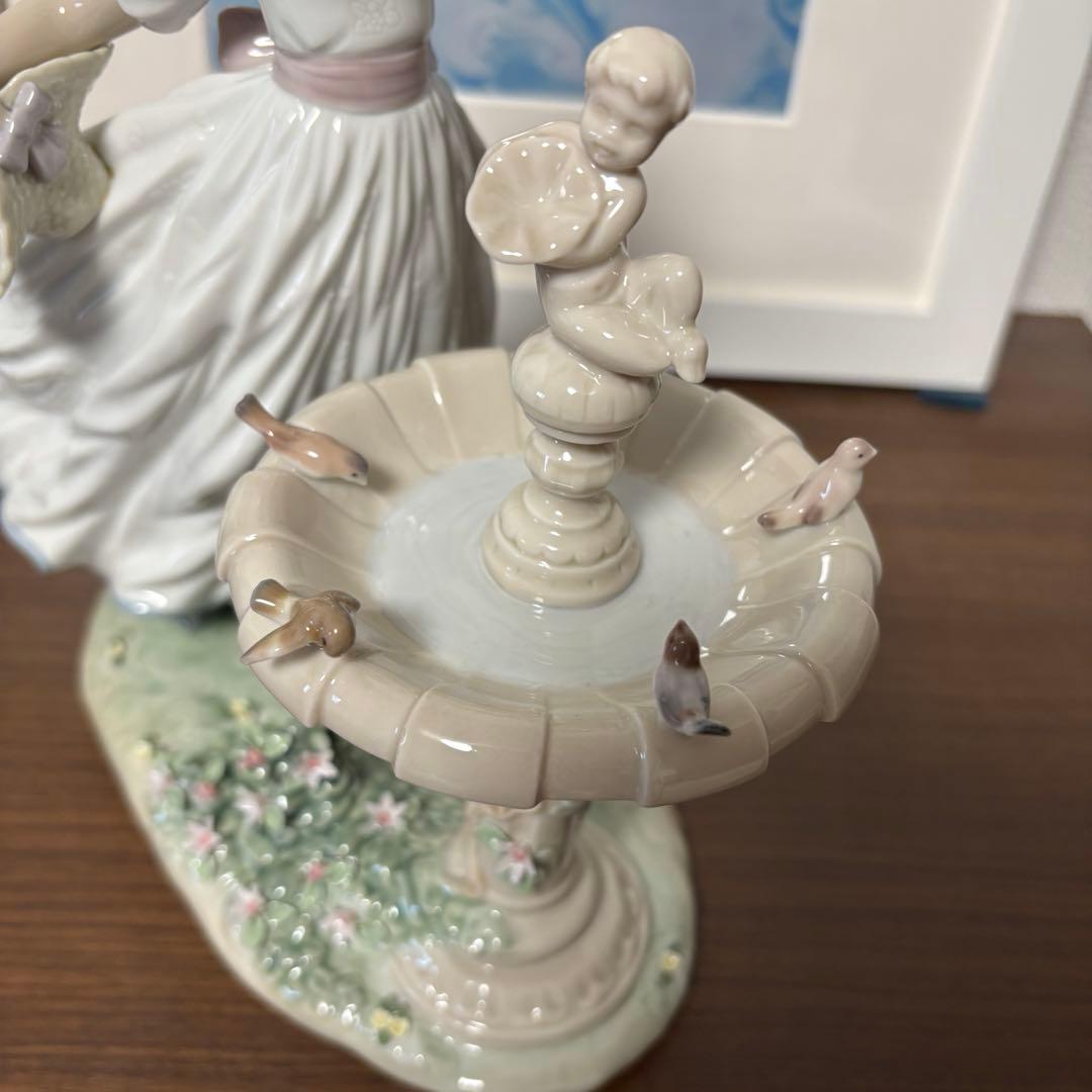 【美品】リヤドロ　春を告げる小鳥たち