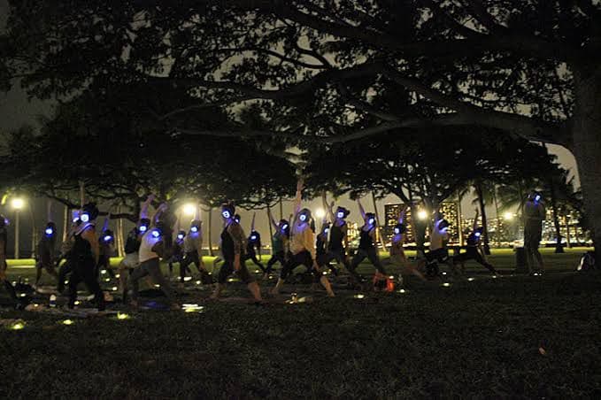 高音質サイレントディスコセット　HP20個×TR2台 ヨガ/シネマ/パーティーに