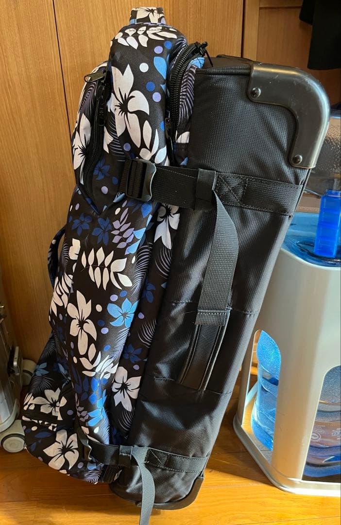 DAKINE SPLIT ROLLER 85L キャリーバッグ