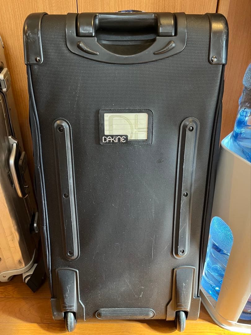 DAKINE SPLIT ROLLER 85L キャリーバッグ