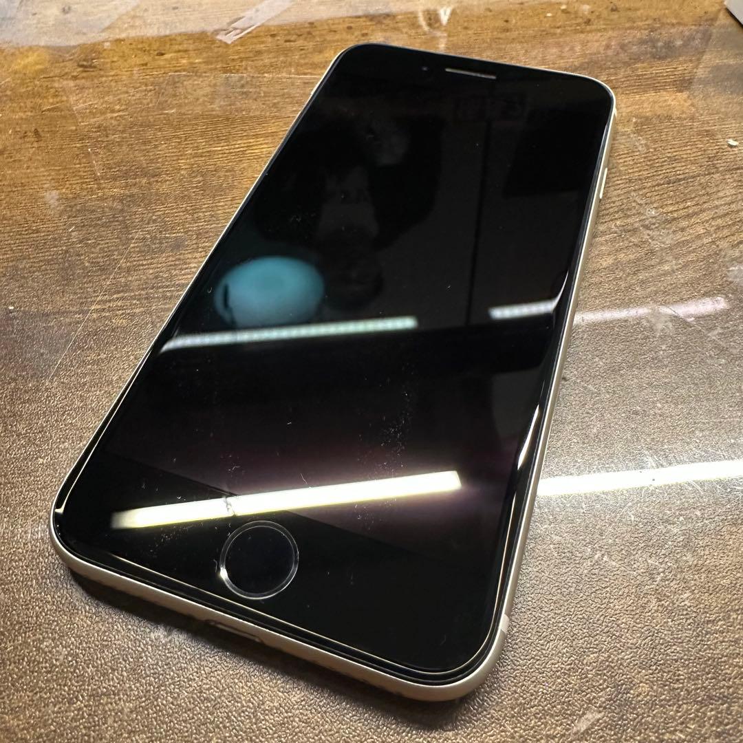 iPhoneSE3 128GB スターライト　SIMフリー se3