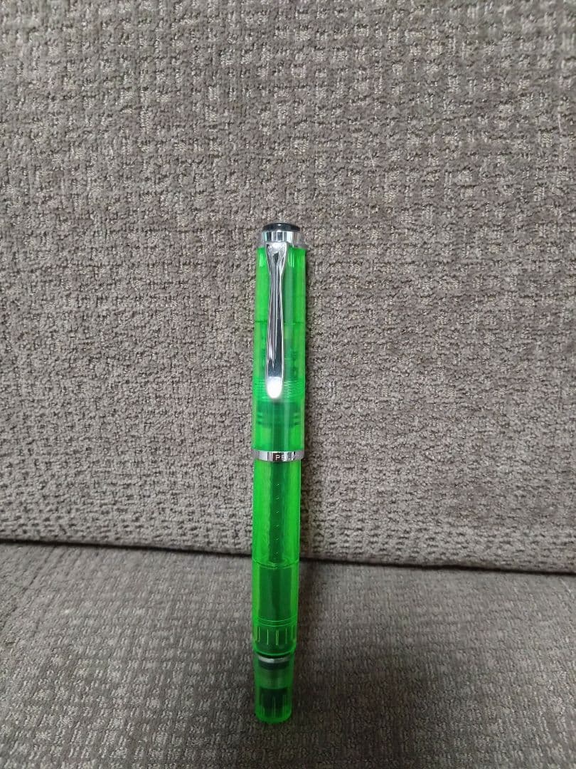Pelikan M205 DUO ハイライター　太さBB