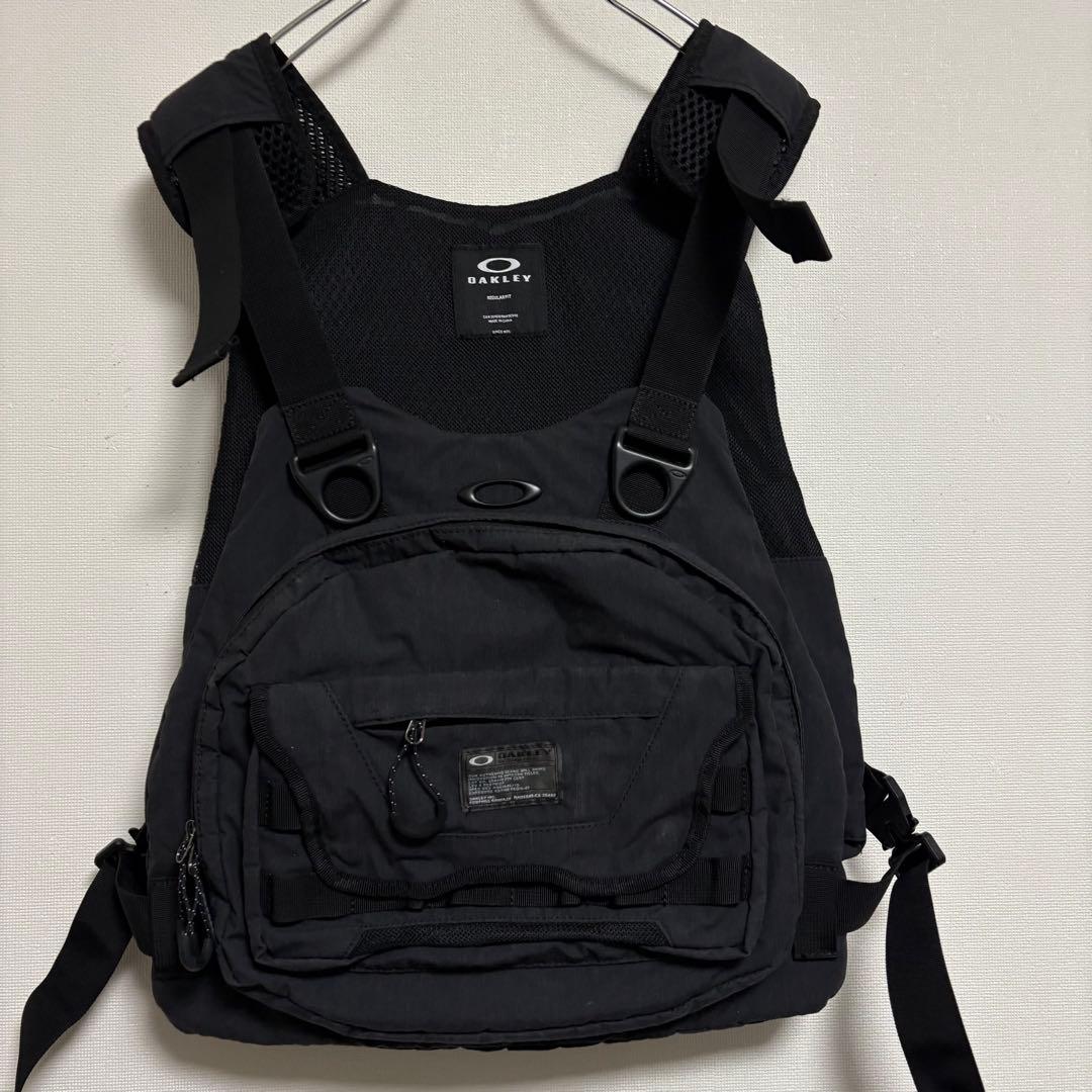 【極美品】OAKLEY A.Pベスト 4.0 ダークグレー