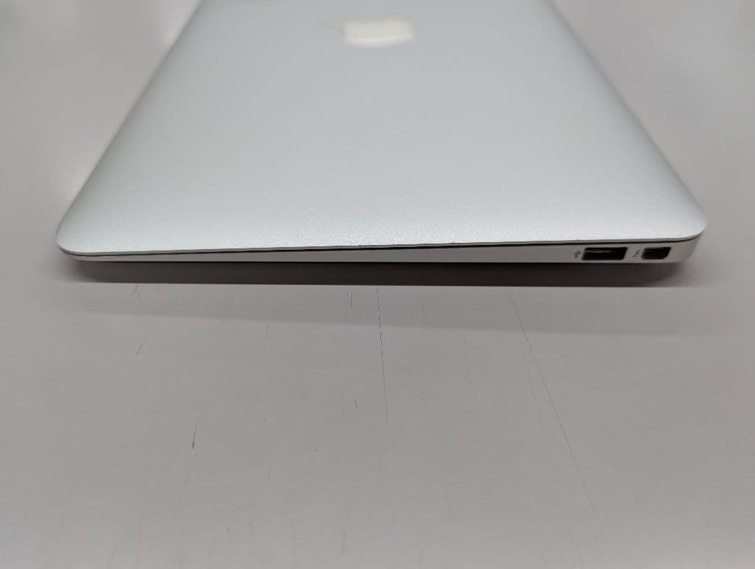 【セール値下げ】Apple MacBook Air 11インチ シルバー