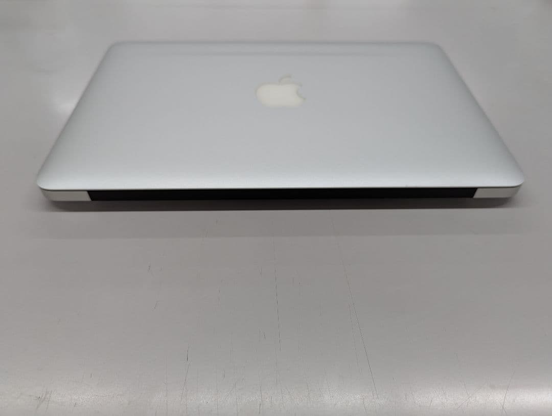 【セール値下げ】Apple MacBook Air 11インチ シルバー