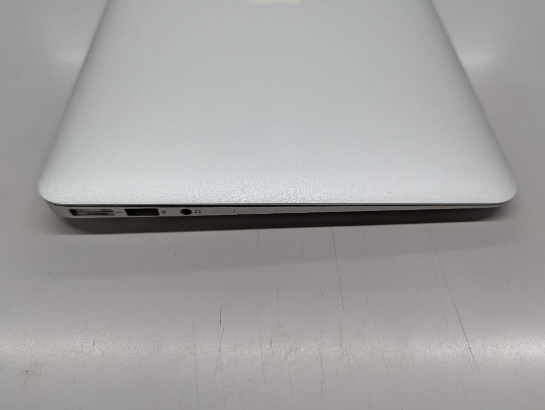 【セール値下げ】Apple MacBook Air 11インチ シルバー