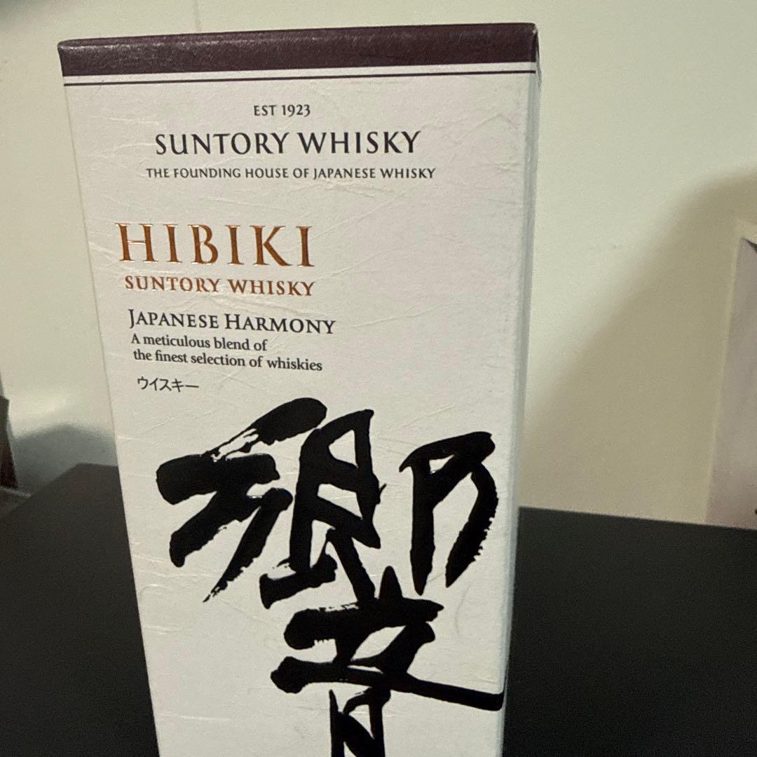 SUNTORY 響 HIBIKI ウイスキー 未開封 700ml