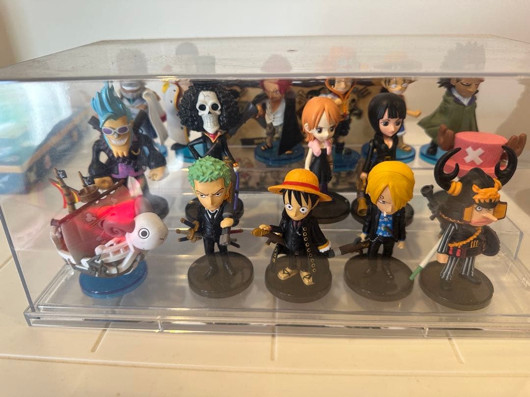 ワンピースコレクタブル 劇場版ストロングワールド黒服一味+メリー号セット