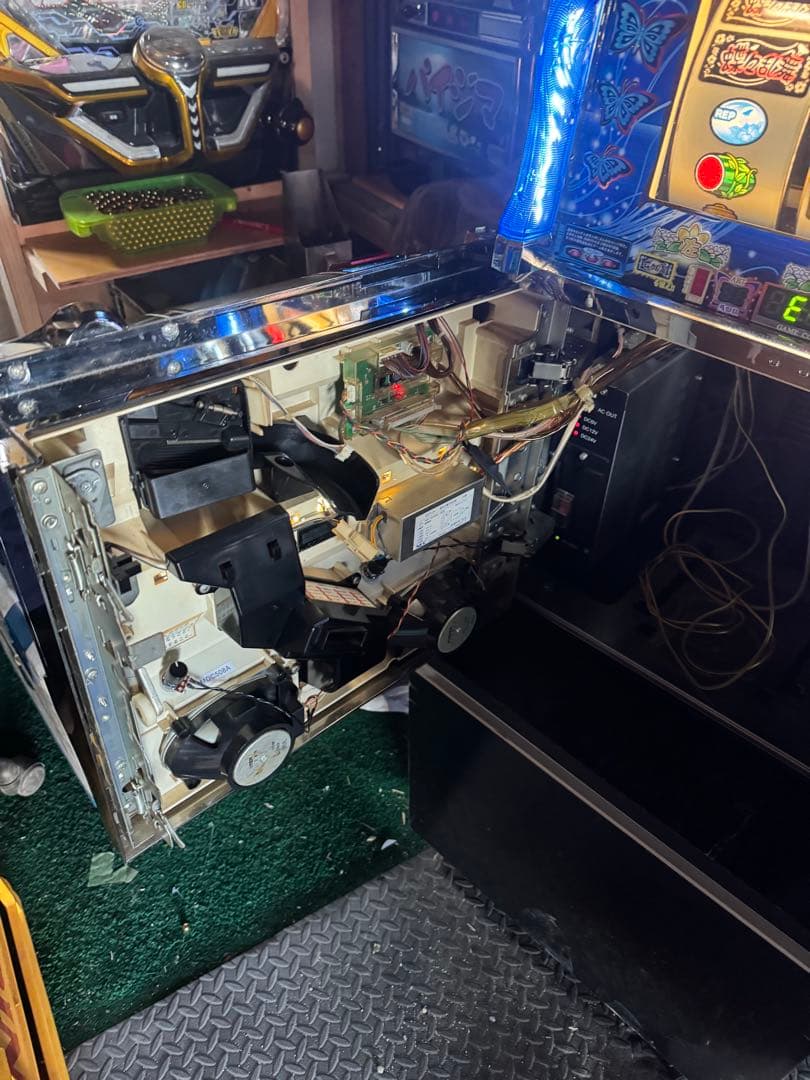 ハ*ス様 パチスロ実機　蝶々乱舞