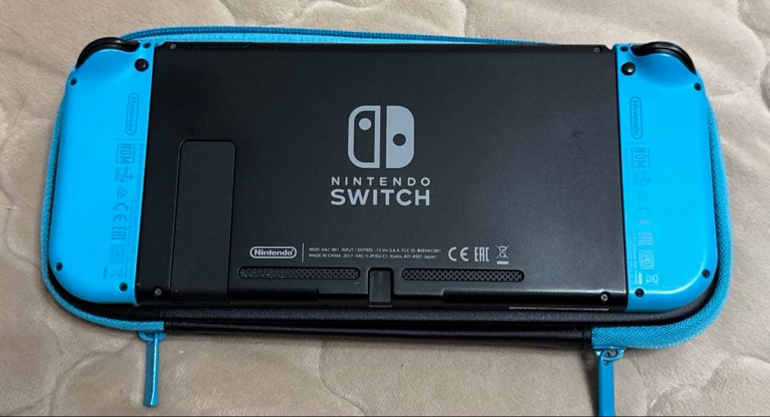 Nintendo switch 本体　マリオカート8デラックス付き