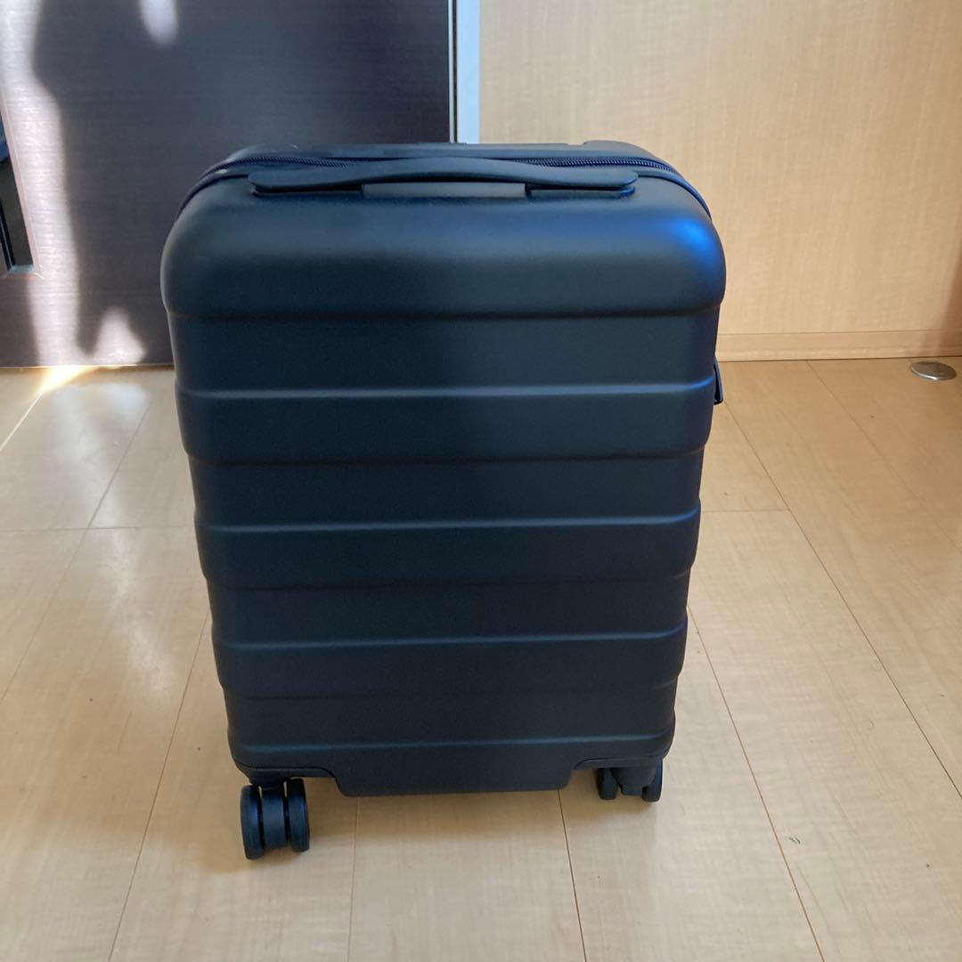 無印良品　ハードキャリーケース　ブラック　20リットル