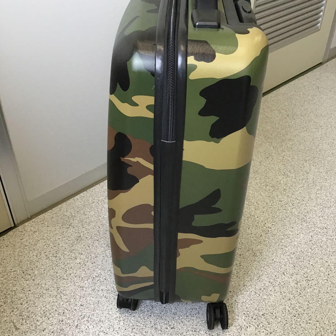 Herschel Supply スーツケース 4輪キャリーバッグ　迷彩柄