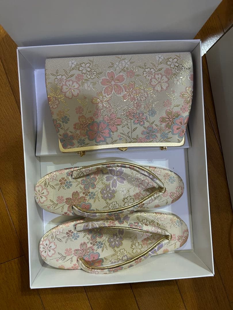 ☆最終値下げ☆アイボリー 振袖 フルセット 袴 髪飾り バッグ 草履付き