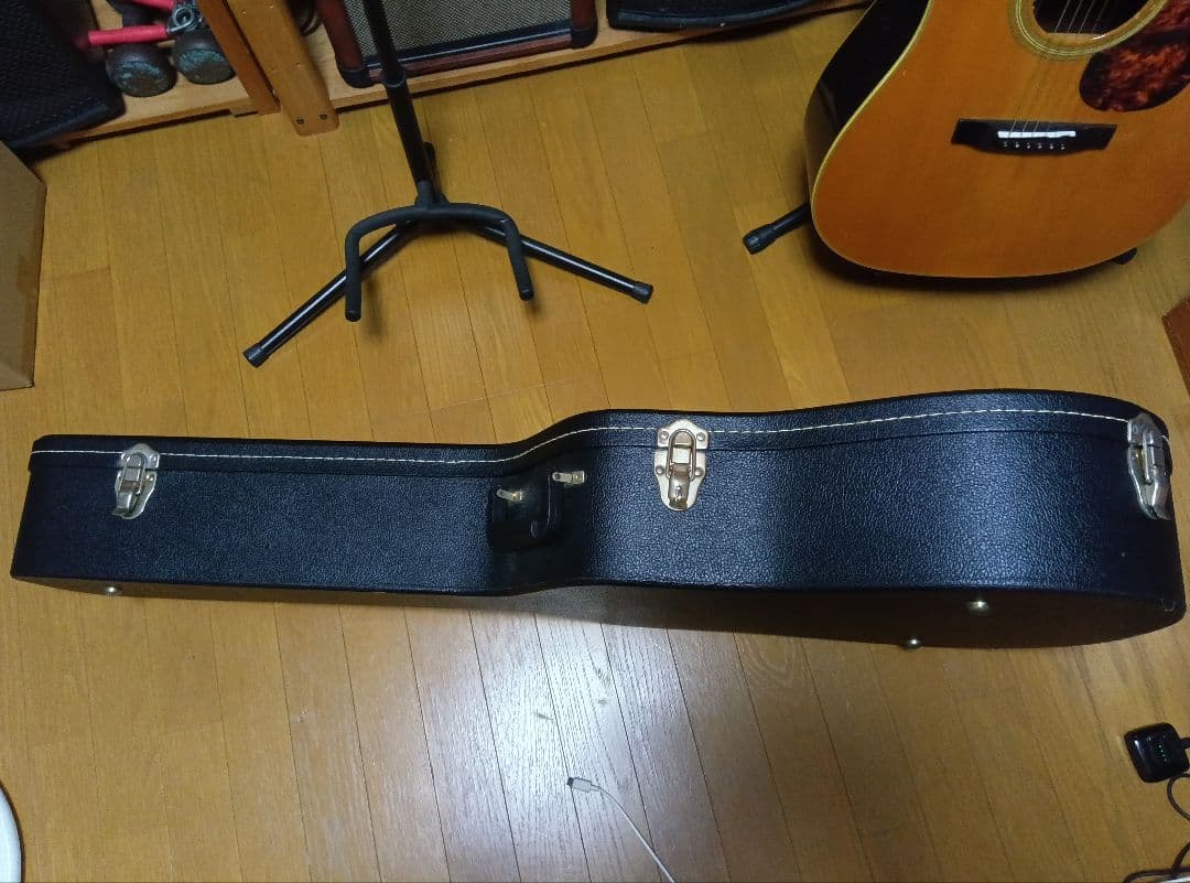 「エレアコ」カナダ製 Simon＆Patrick Wood Land Cedar