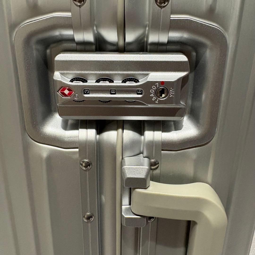 【未使用】Mercedes-Benz アルミニウムキャリーケース 32L