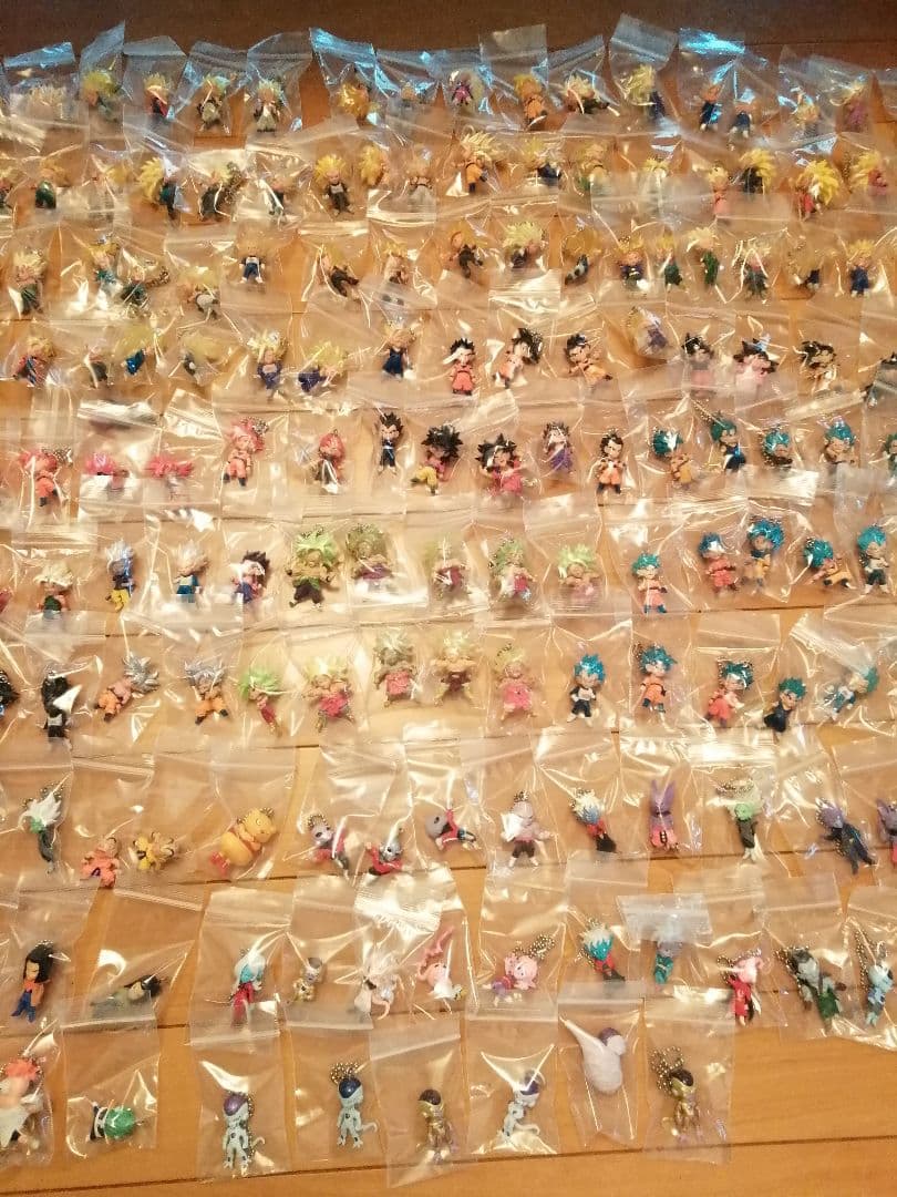 ドラゴンボール UDM ガチャ ミニフィギュア まとめ売り 200個以上 美品